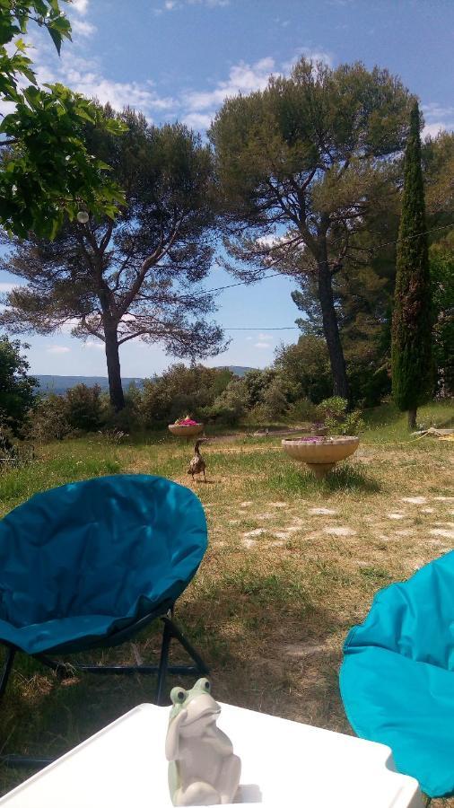 Les Cigales Panzió Villelaure Kültér fotó